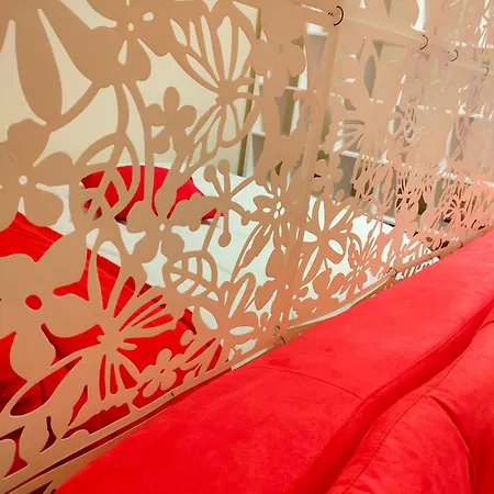 Апартаменти Dandelion Stazione Fs В'яреджо