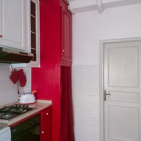 Dandelion Stazione Fs Апартаменти В'яреджо